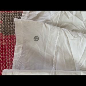 Lululemon pace rival skort